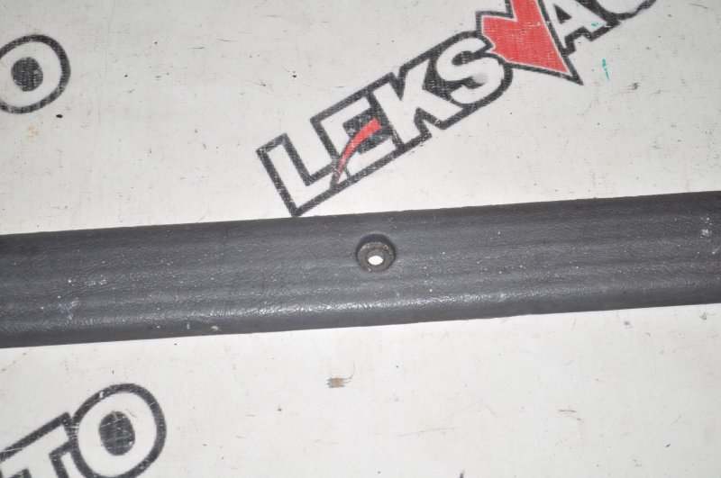 Порожек багажника Delica 1995 PD8W 4M40T