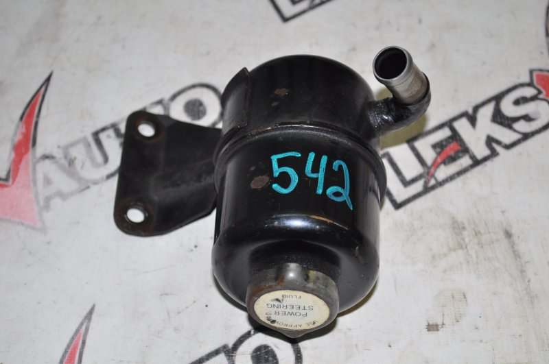 Бачок гидроусилителя Mitsubishi Delica 1995 PD8W 4M40T MB951901 контрактная