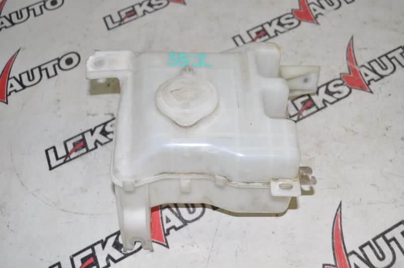 Бачок стеклоомывателя Mitsubishi Airtrek 2003 CU2W 4G63T MR598049 контрактная