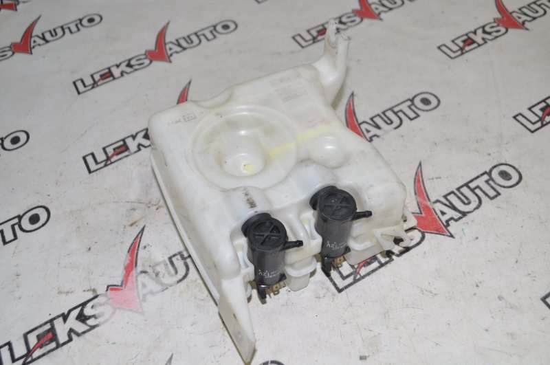 Бачок стеклоомывателя Mitsubishi Airtrek CU2W 4G63T