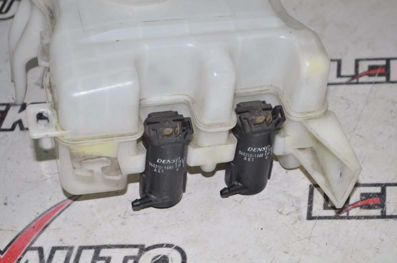 Бачок стеклоомывателя Airtrek 2003 CU2W 4G63T