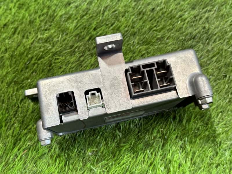 Блок управления рулевой рейкой Mitsubishi Colt Z27AG 4G15T