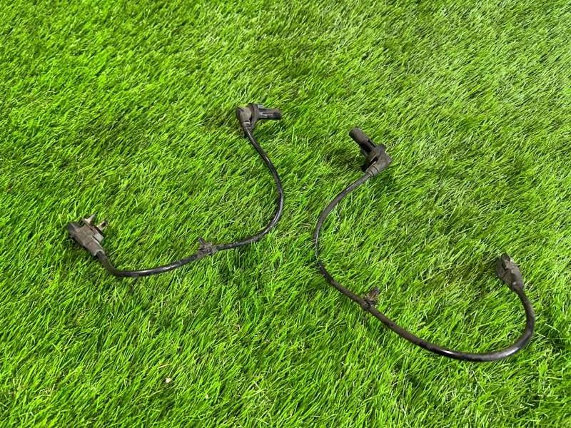 Датчики ABS передние (парой) Nissan Note 2012 E12 HR16DE 47910-1HA0A контрактная