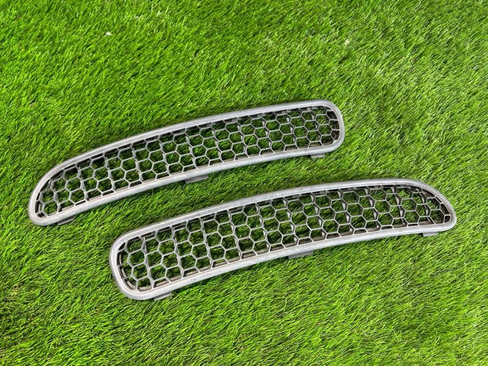 Решетка под дворники (парой) BMW Mini Cooper S 2003 RE16 W11B16A 51 13 7 122 505 контрактная