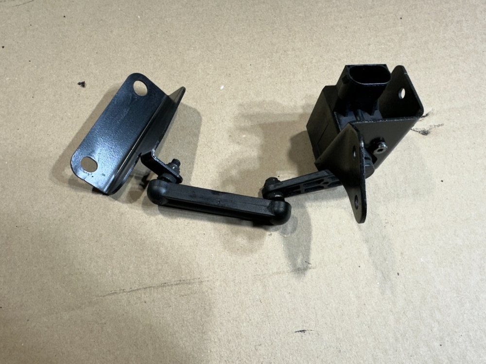 Датчик дорожного просвета BMW Mini Cooper S 2003 RE16 W11B16A 37 14 6 784 698 контрактная
