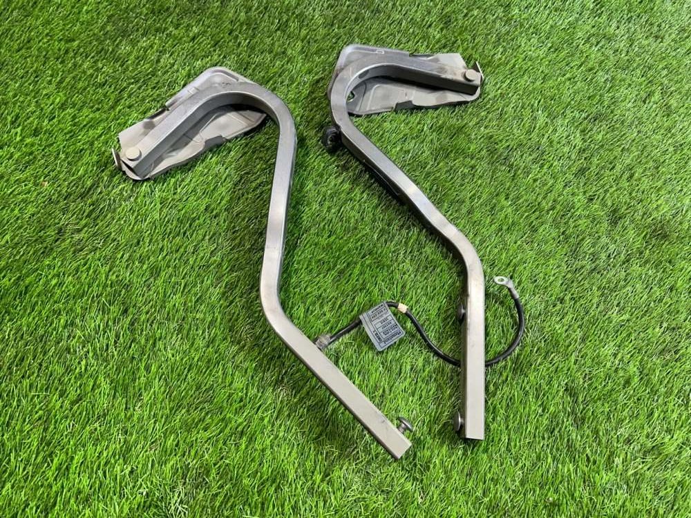 Петли капота (парой) BMW Mini Cooper S 2003 RE16 W11B16A 41 61 7 037 433 контрактная