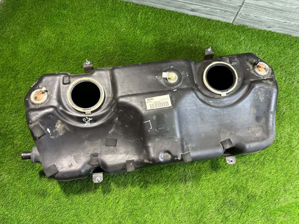Бак топливный BMW Mini Cooper S 2003 RE16 W11B16A 16 11 6 759 959 контрактная
