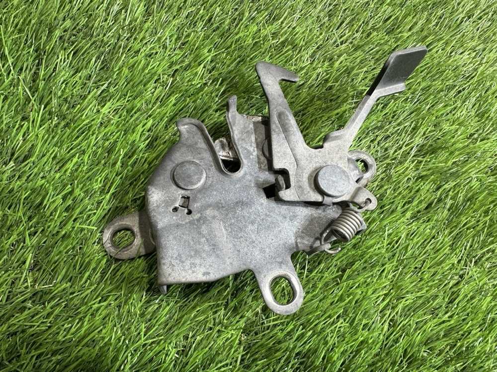 Замок капота Toyota Altezza 1999 SXE10 3SGE 53510-53010 контрактная