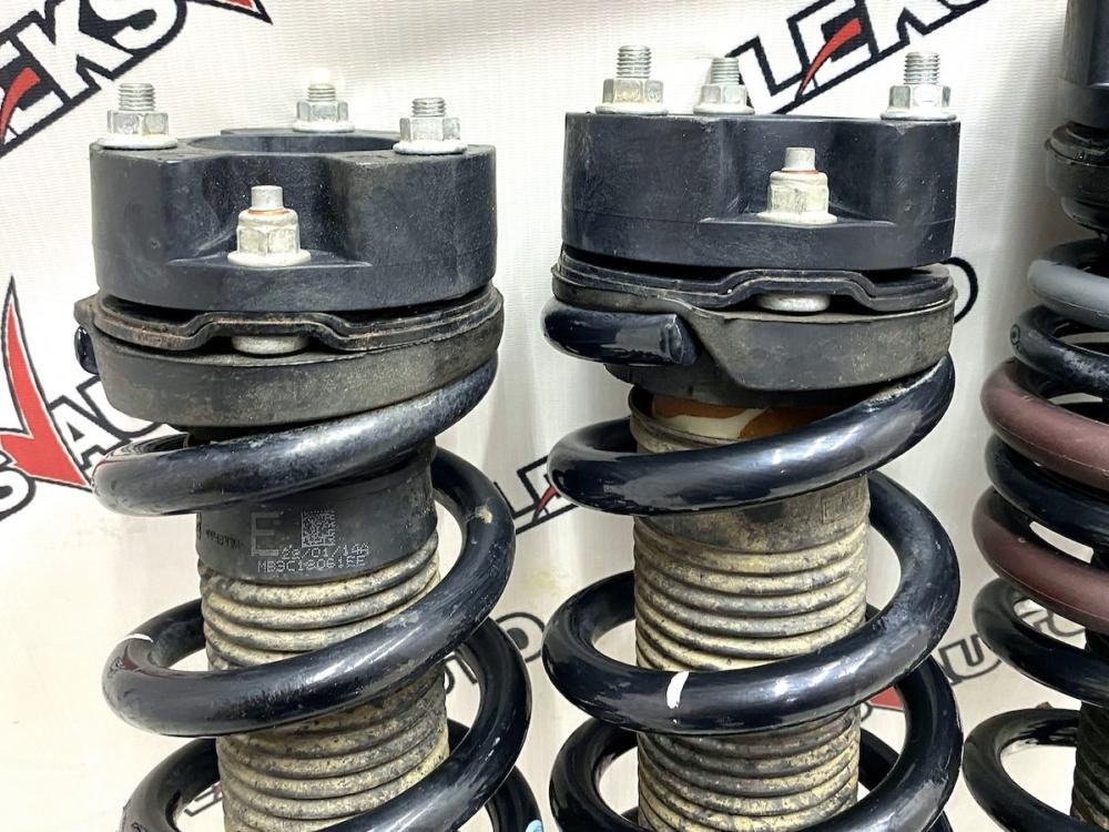 Стойка (Комплект) Bronco 2022 U725 KB3E