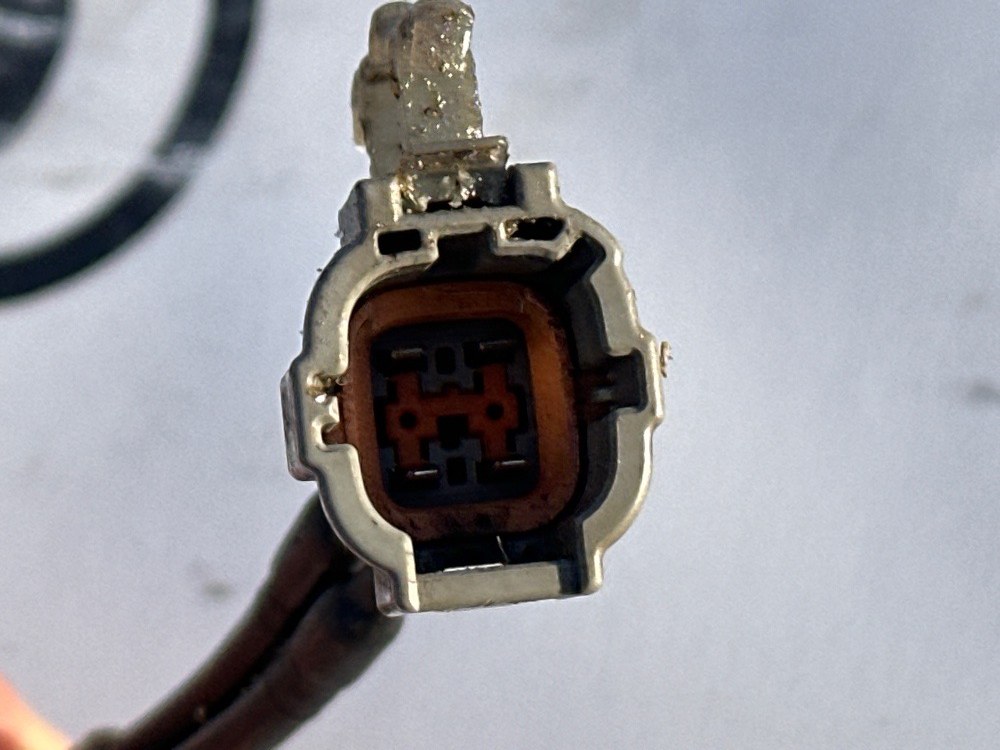 Датчик ABS задний задний Nissan Stagea NM35 VQ25DET