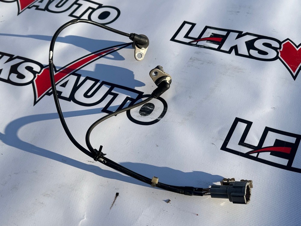 Датчик ABS задний задний Stagea 2004 NM35 VQ25DET