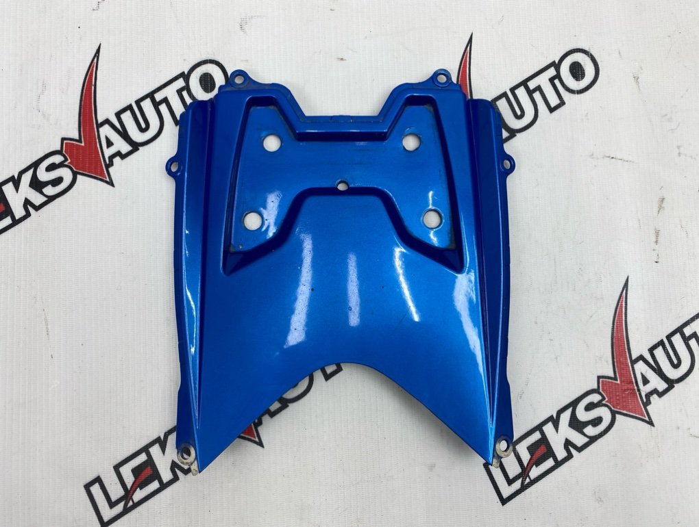 Пластик хвоста (низ) Suzuki GSX-R 600 2008 N735 63112-37H00-YSF контрактная