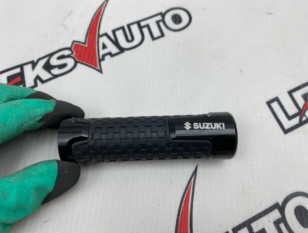 Ручка руля правая GSX-R 600 2008 N735