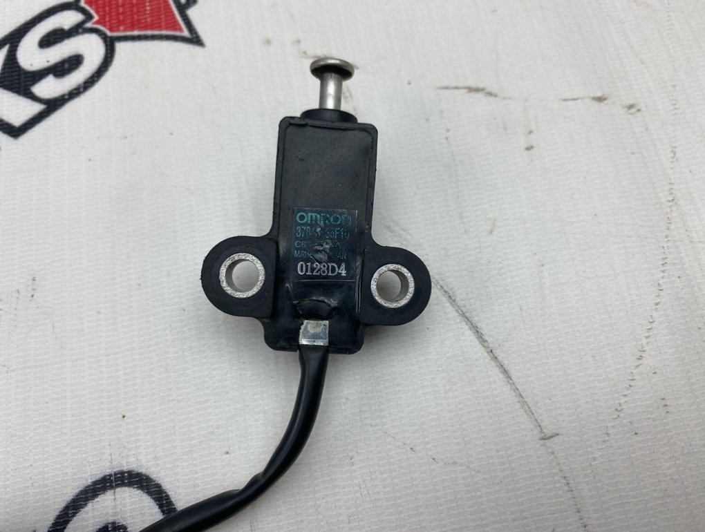 Подножка боковая с датчиком GSX-R 600 2008 N735