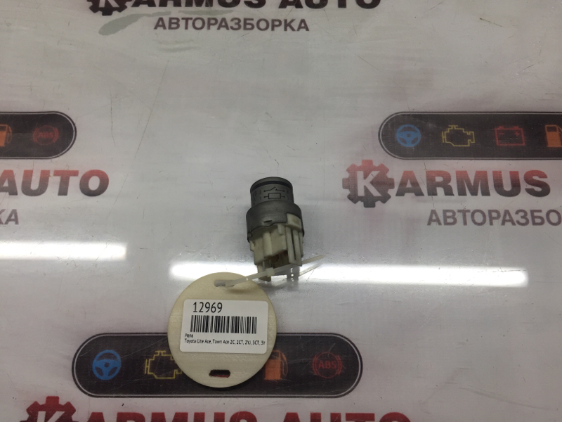 Реле Toyota Lite Ace CR21 2C Реле Toyota Lite Ace CR21 2C