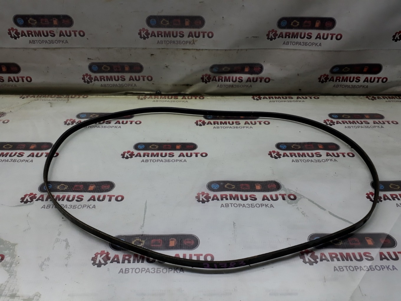Поликлиновый ремень Toyota Vitz SCP10 Поликлиновый ремень Toyota Vitz SCP10