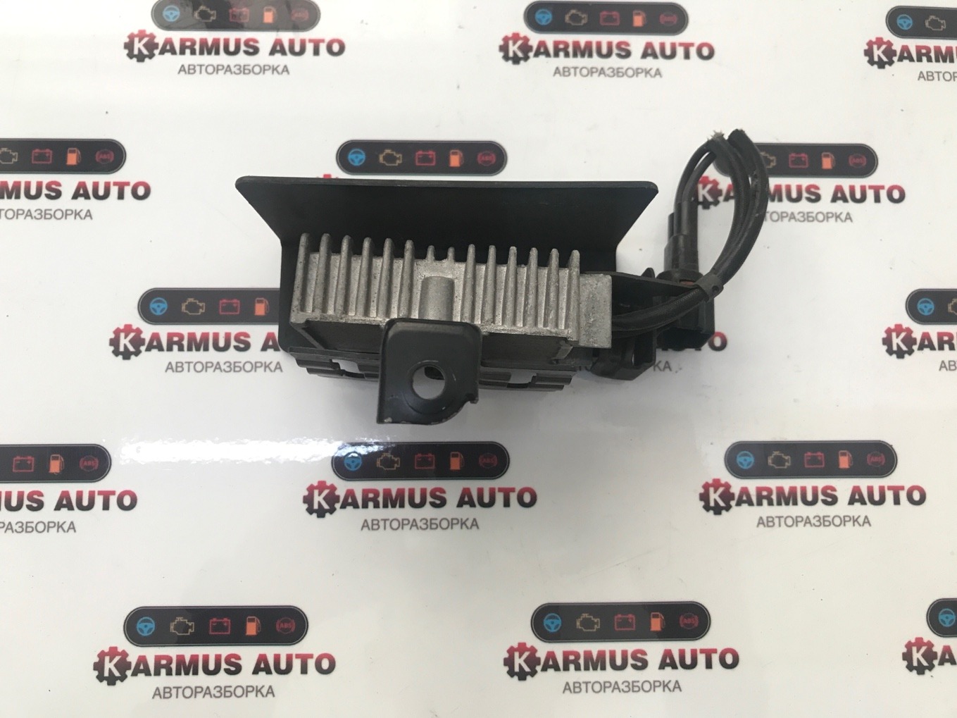 Резистор Toyota Crown JZS177 Резистор Toyota Crown JZS177