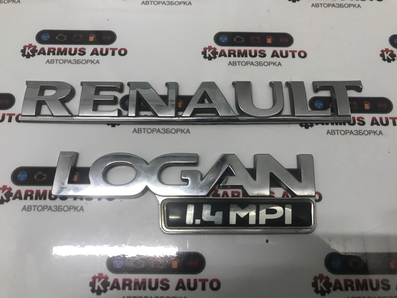 Эмблема Renault Logan LS0G Эмблема Renault Logan LS0G