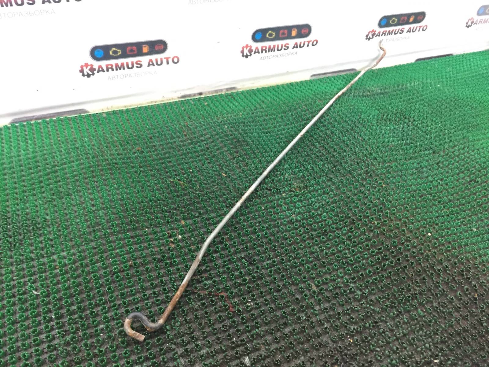 Держатель капота Trooper UBS7VF LG6