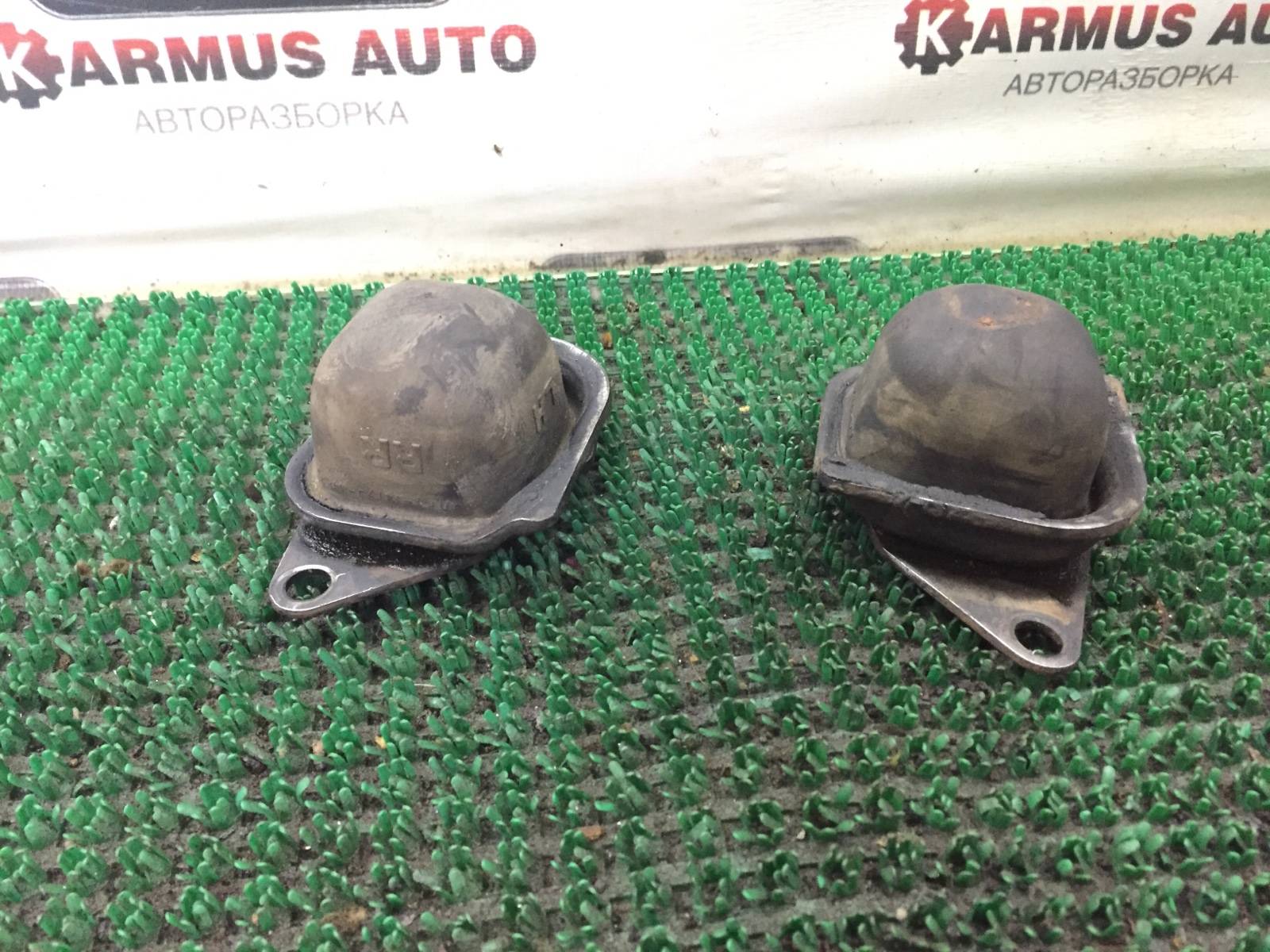 Подушка рычага передняя Trooper UBS7VF LG6 Подушка рычага передняя Trooper UBS7VF LG6