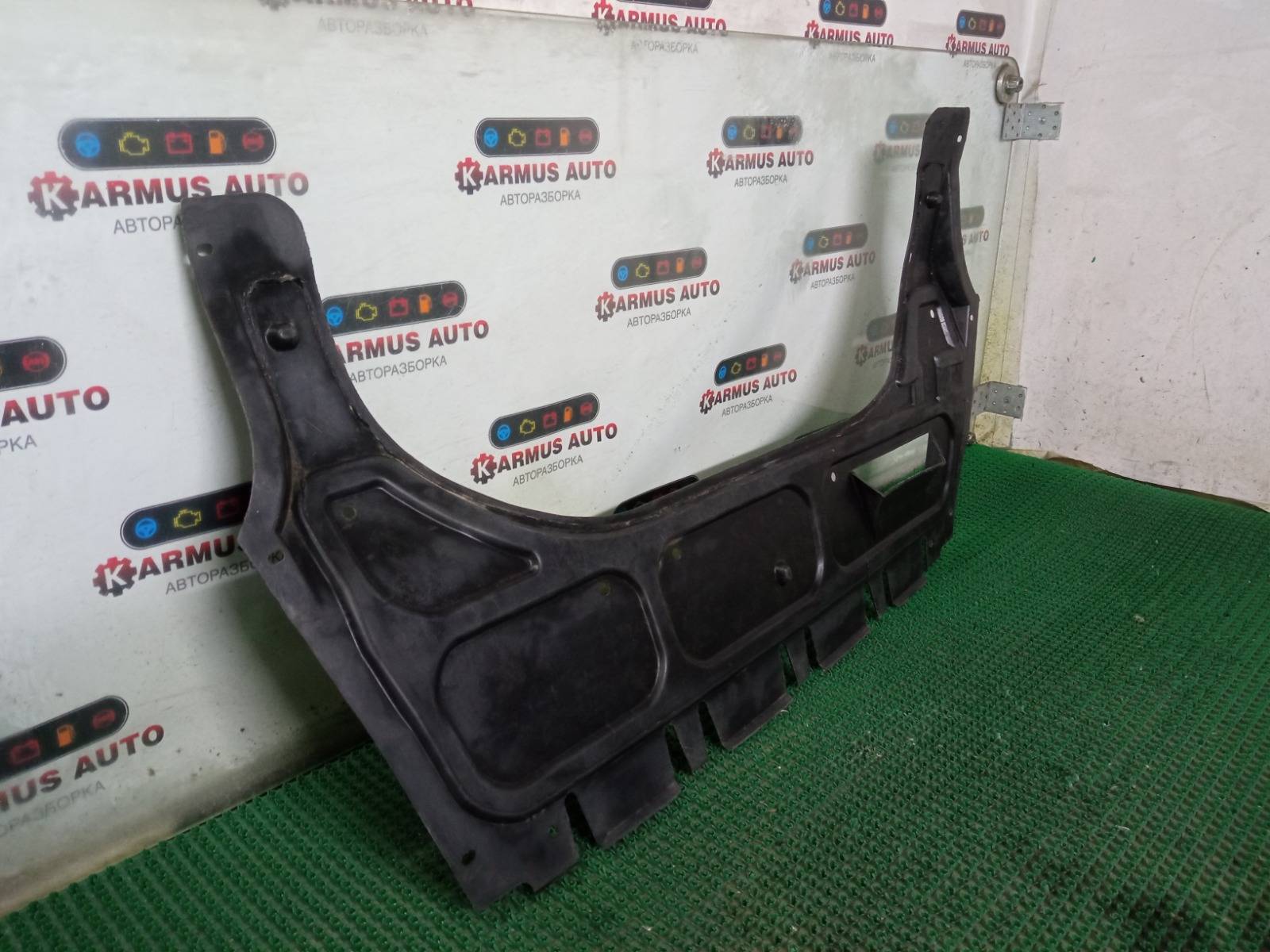 Защита двигателя Fabia 5J2 BBM Защита двигателя Fabia 5J2 BBM