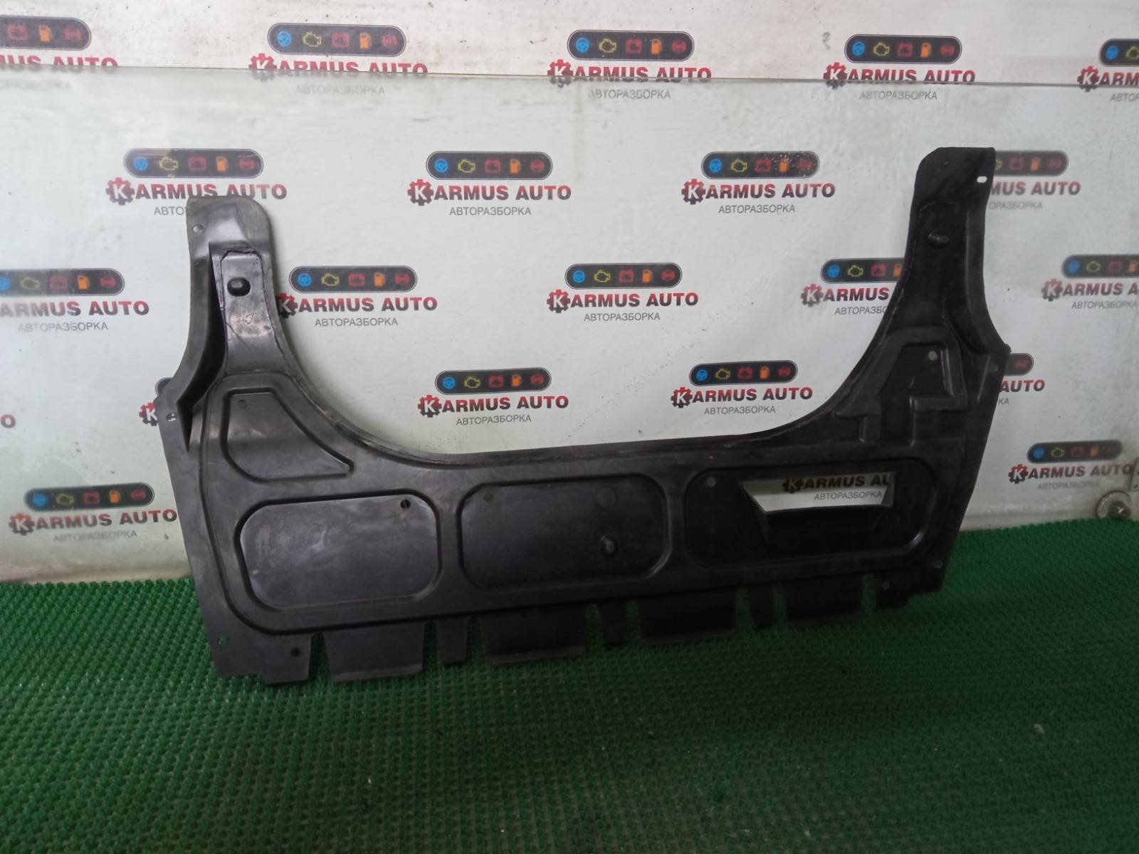 Защита двигателя Fabia 5J2 BBM Защита двигателя Fabia 5J2 BBM