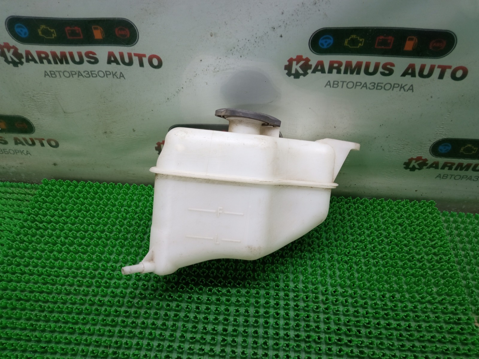 Бачок расширительный Sorento XM D4HA Бачок расширительный Sorento XM D4HA