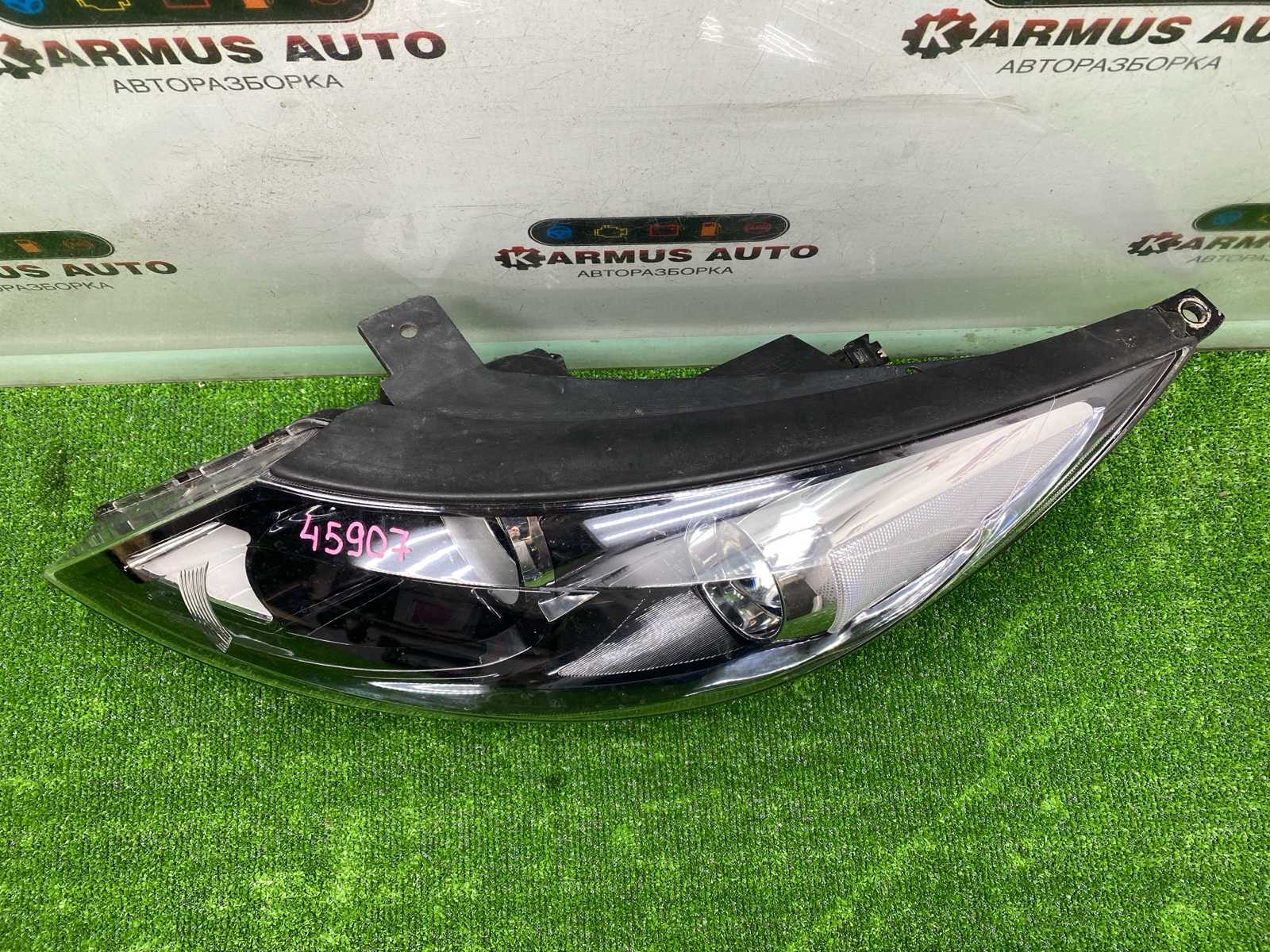 Фара левая Sportage SL D4FD