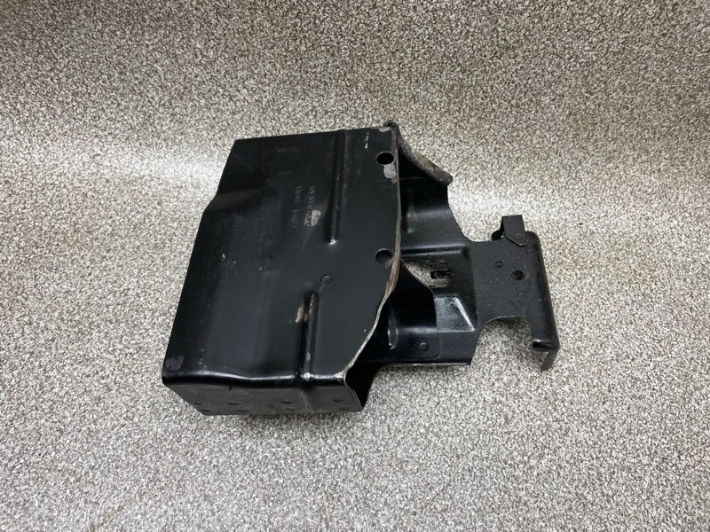Кронштейн топливного фильтра AB399C141AE