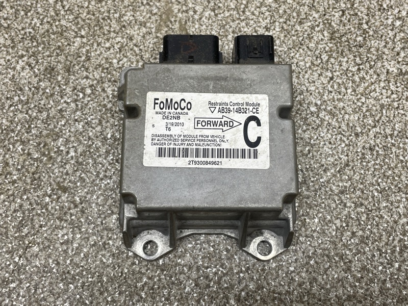 Блок управления AIR BAG AB3914B321CE