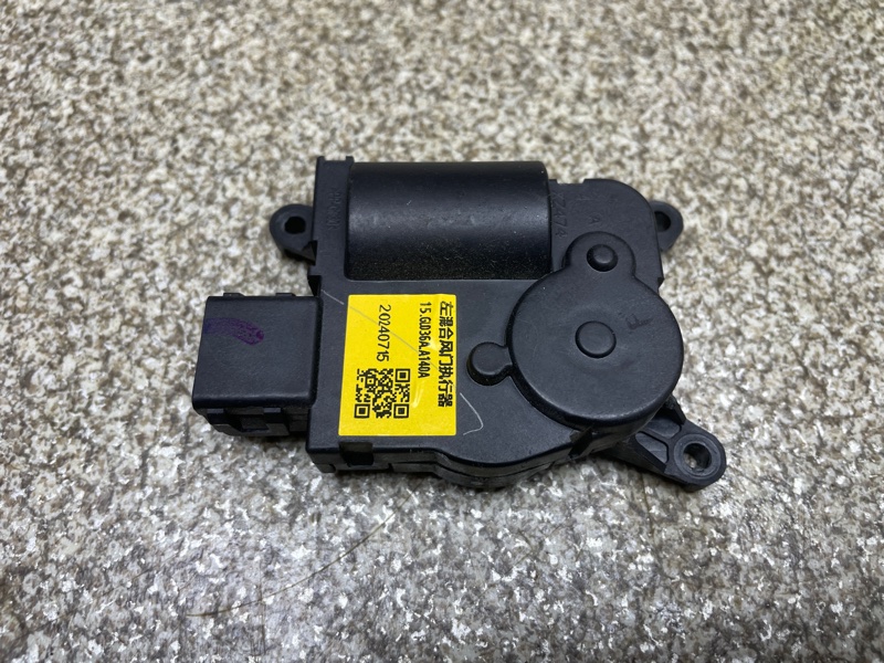 моторчик заслонки печки GL036AA140A
