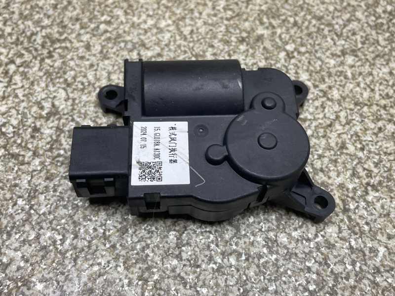 моторчик заслонки печки GL018AA130C