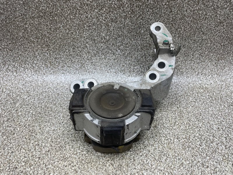 Опора двигателя 1077106600