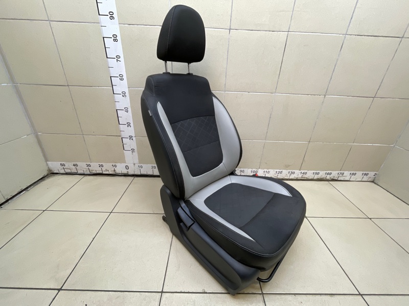 Сиденье 8450038226
