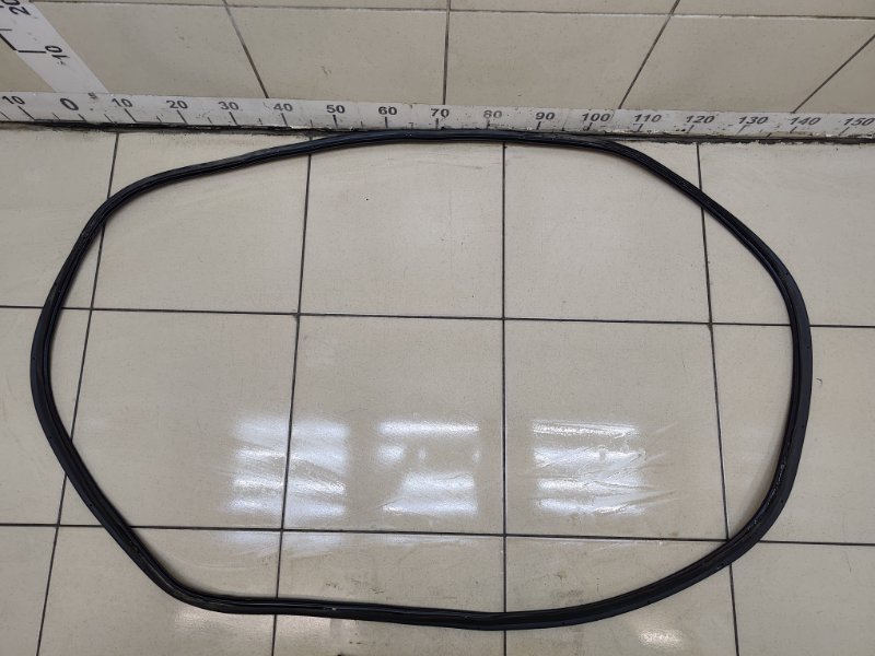 уплотнитель багажного проема 5CG827705A