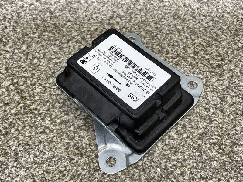 Блок управления AIR BAG 3658100D01