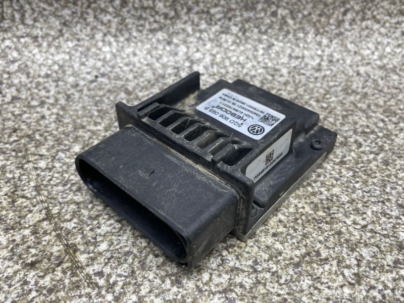 Реле топливного насоса 5QD906093B