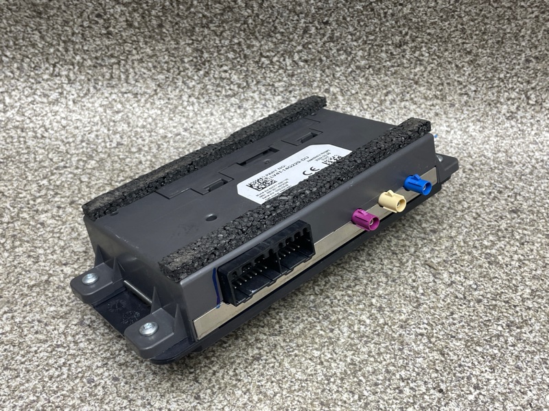 блок управления телематикой LV4T14G229DU