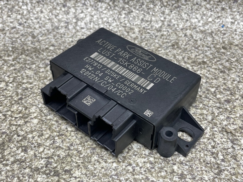 Блок управления парктроником LU5T15K866CD