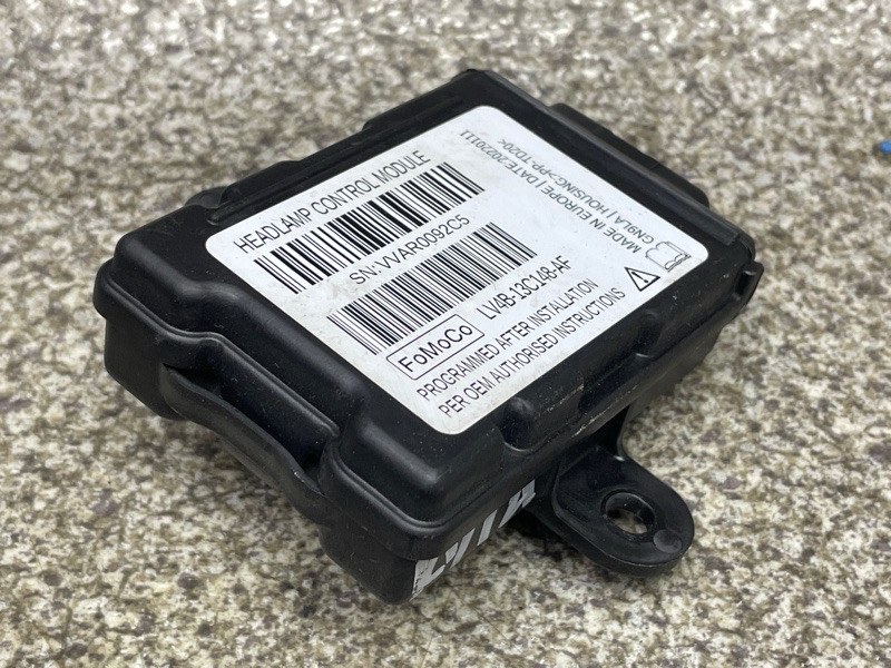 Блок управления освещением LV4B13C148AF