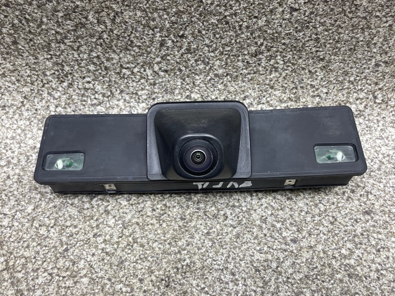 камера заднего вида LV4B404D97BGW