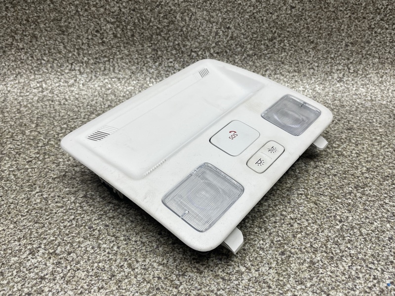 плафон освещения салона JX7BA519A58JF3HV1