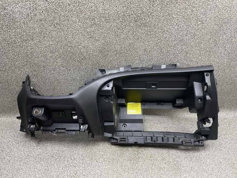накладка торпедо 66055FG030JC