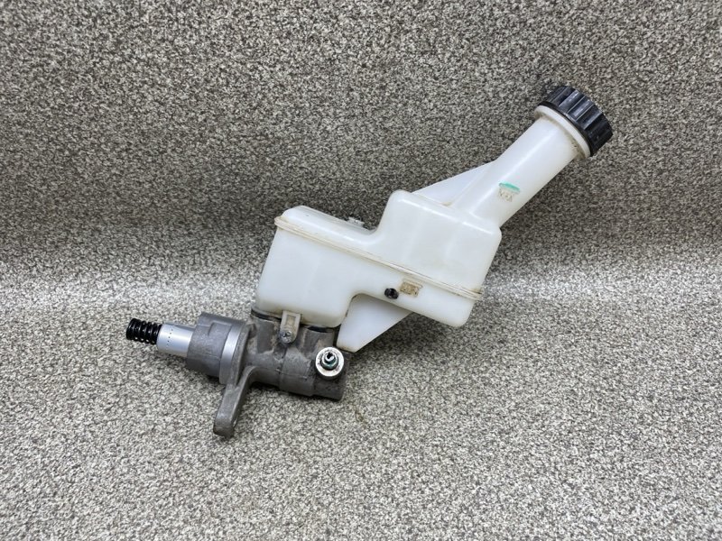 главный тормозной цилиндр F183510010