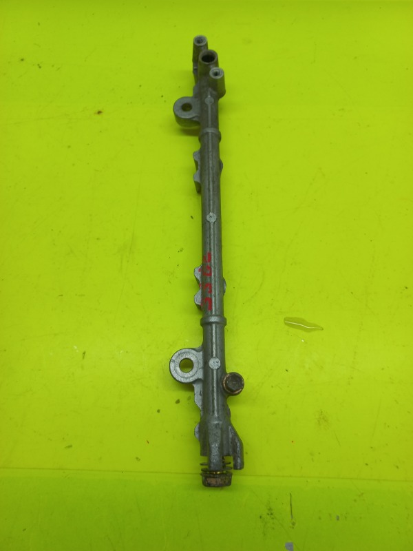 Топливная рейка TOYOTA RAV 4 1998 10 3Sge контрактная