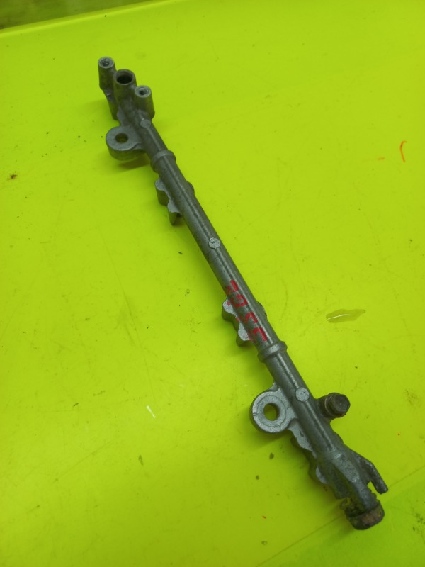 Топливная рейка RAV 4 1998 10 3Sge