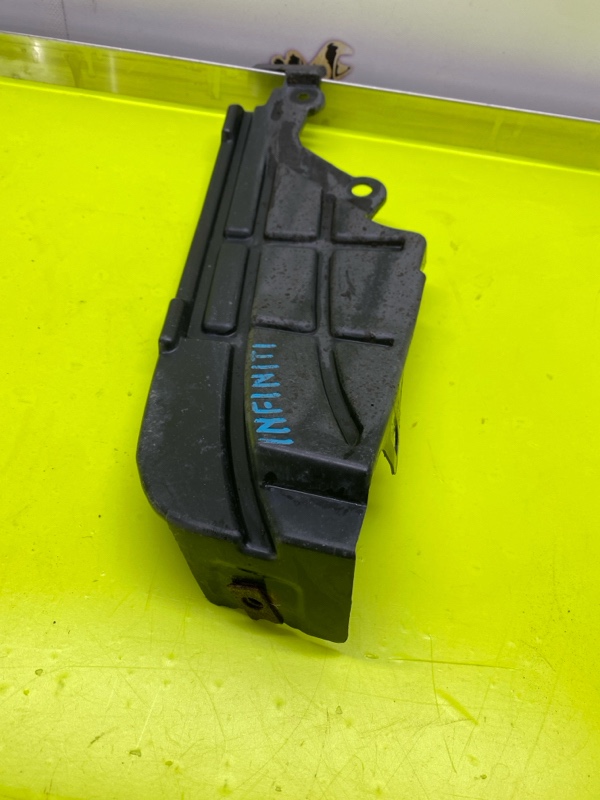 Подкрылок задний правый FX35 2006 PZ50 VQ35