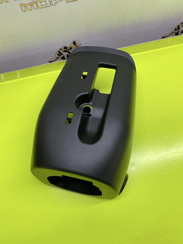 Кожух рулевой колонки HUSTLER 2023/5 MR52S-319522 R06A
