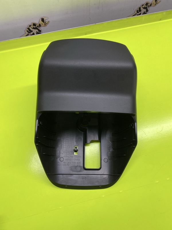 Кожух рулевой колонки HUSTLER 2023/5 MR52S-319522 R06A