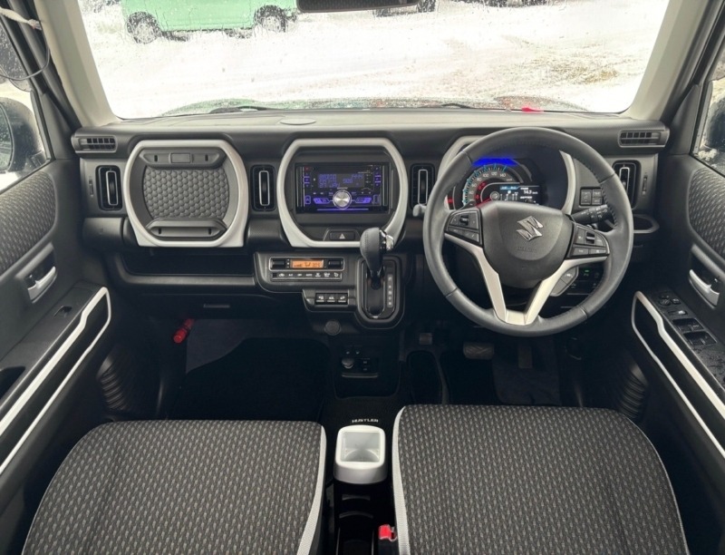 Обшивка стойки кузова передняя левая HUSTLER 2023/5 MR52S-319522 R06A